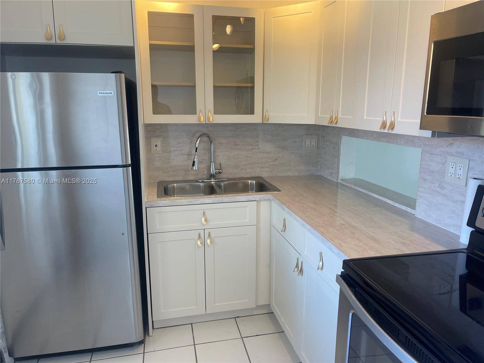 Miami Gardens, FL 33169,505 NW 177th St #243