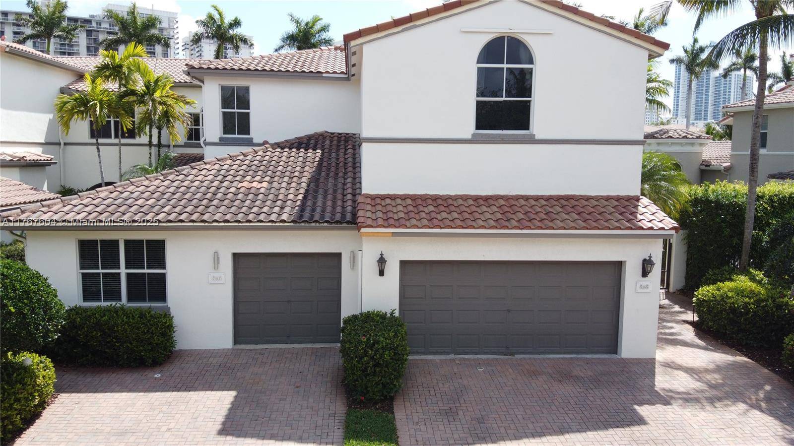 Hollywood, FL 33019,826 E Spinnaker Dr E #E