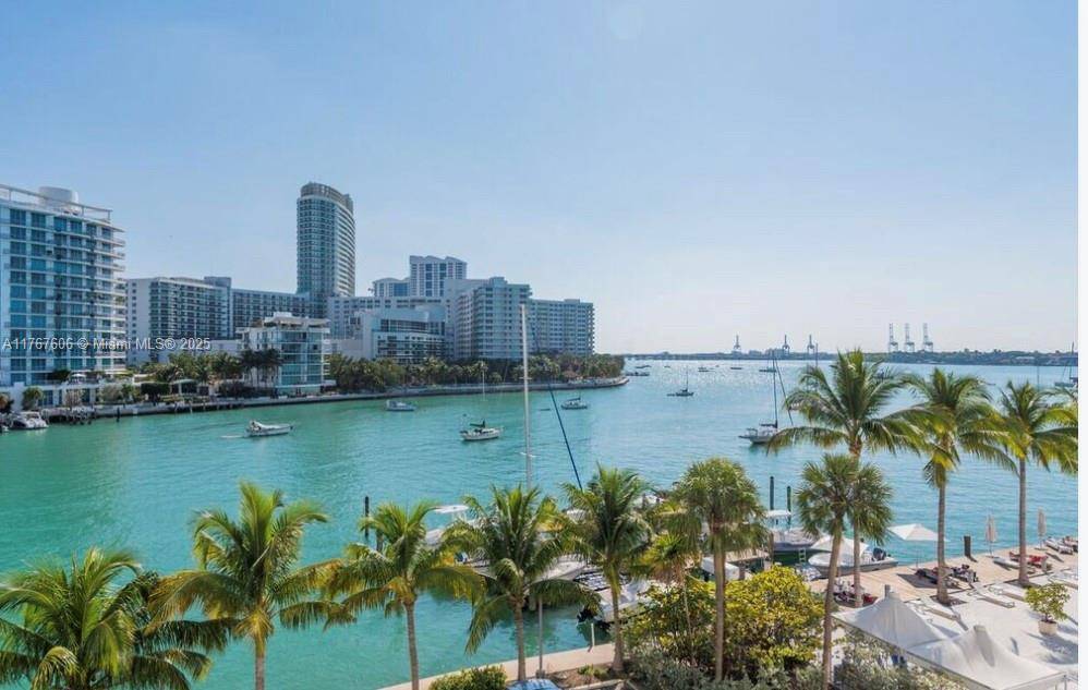 Miami Beach, FL 33139,20 Island Ave #410