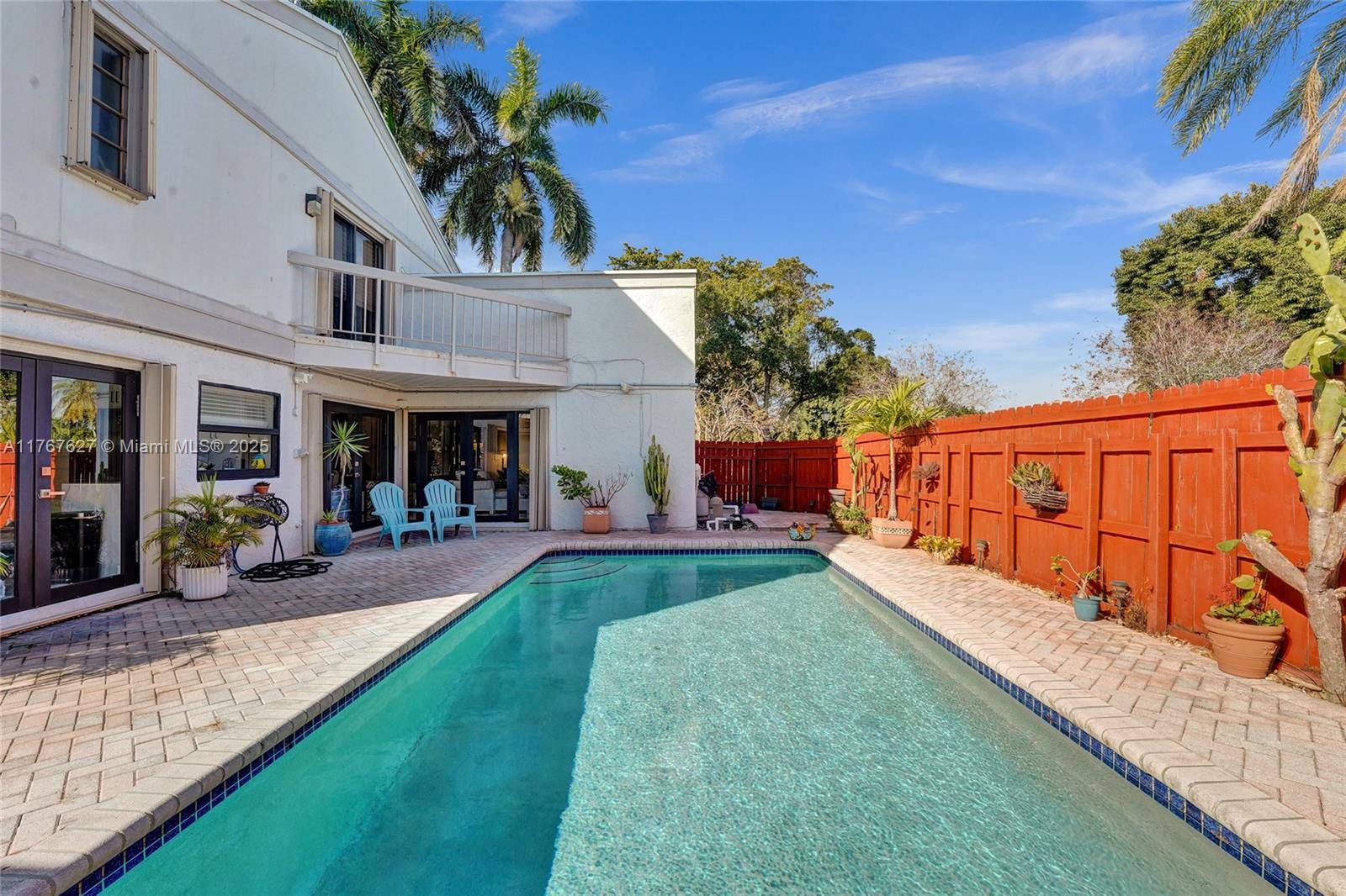 Hollywood, FL 33021,89 Juniper Rd