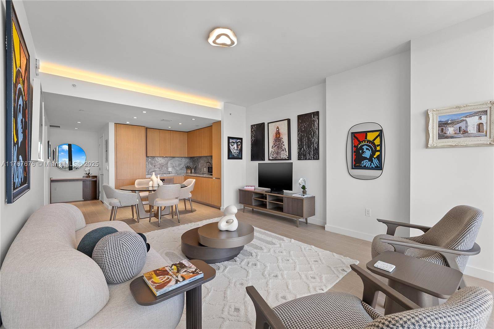 Miami Beach, FL 33139,500 Alton #806