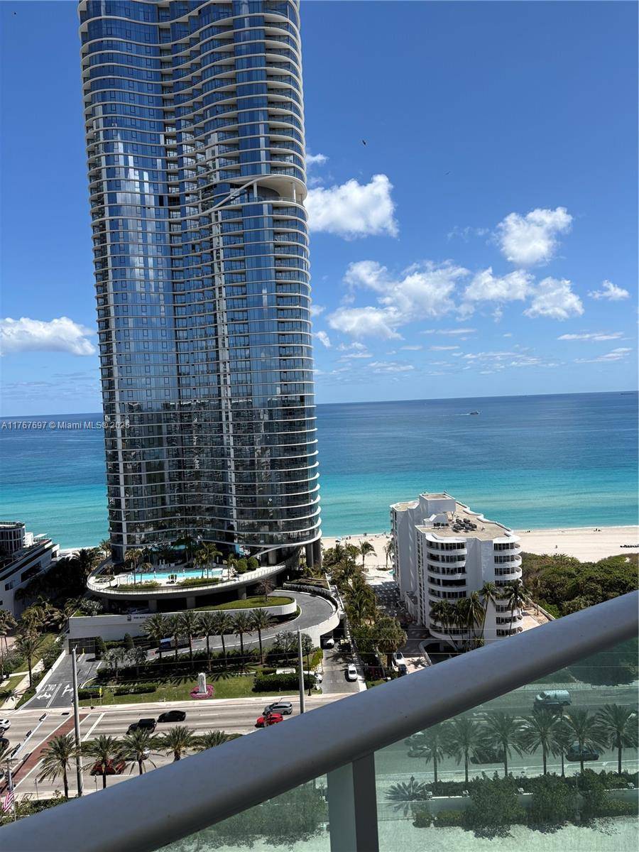 Sunny Isles Beach, FL 33160,100 Bayview Dr #PH11