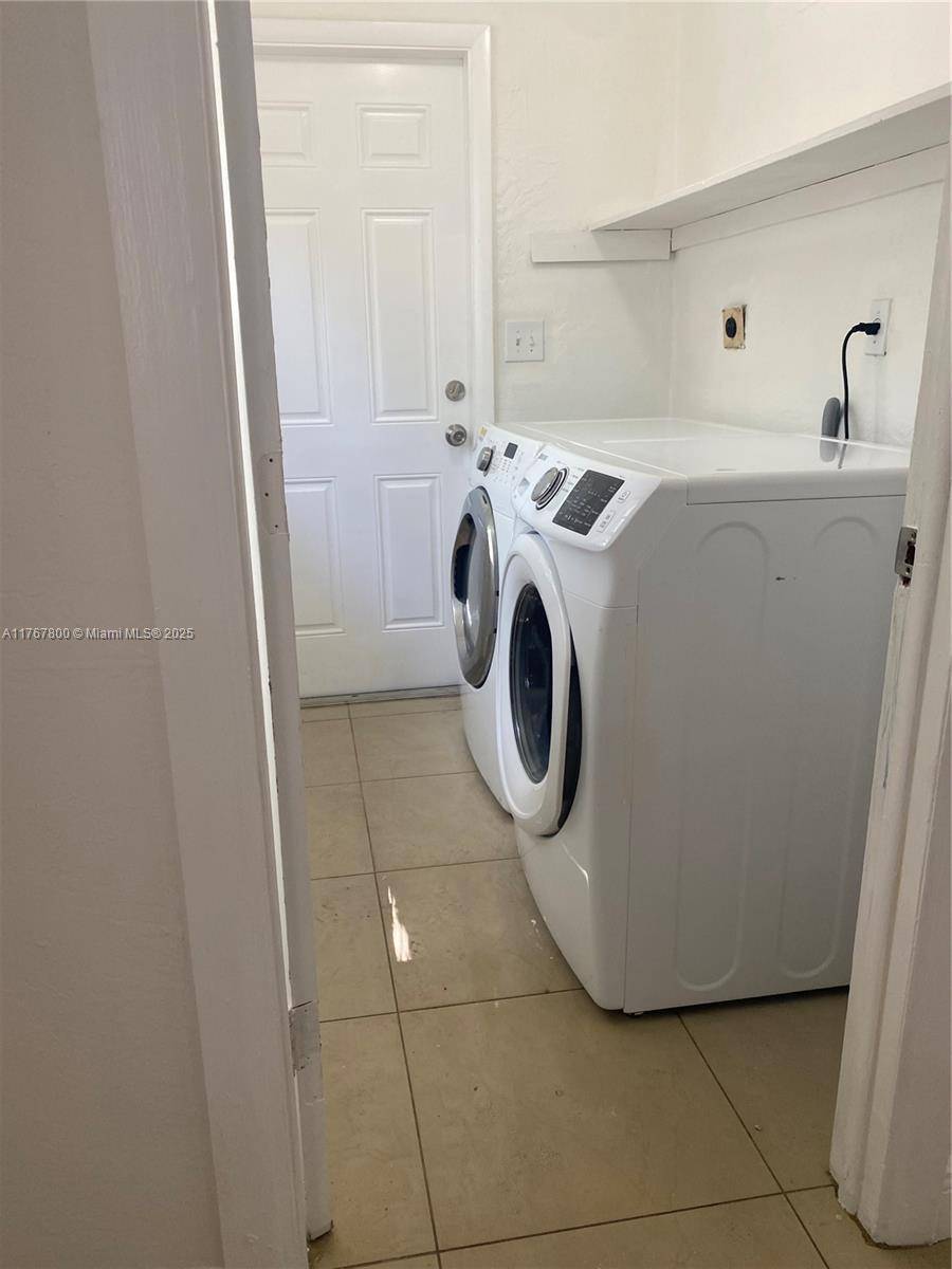 Fort Lauderdale, FL 33311,2736 NW 15th Ct #2