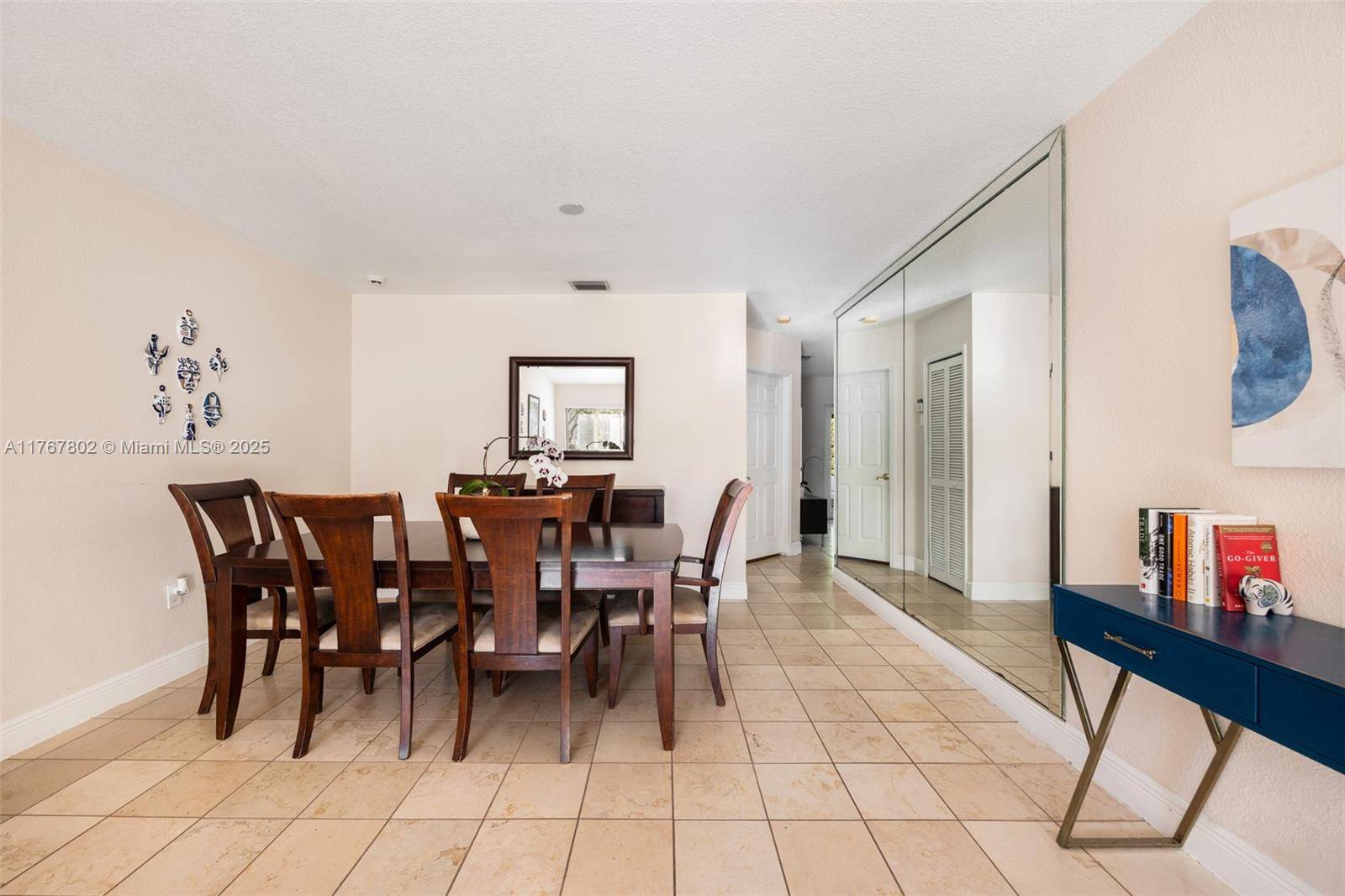 Coral Gables, FL 33134,870 Capri St