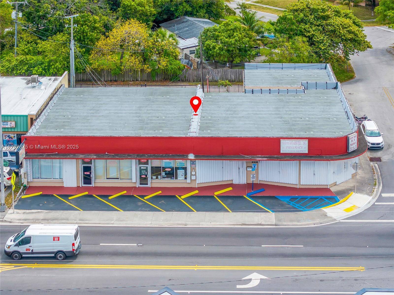 North Miami, FL 33161,14025 W Dixie Hwy