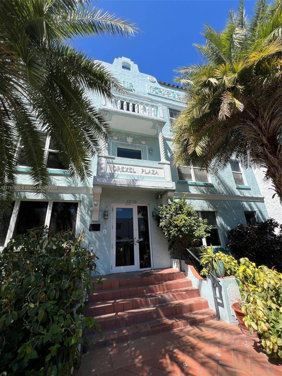 Miami Beach, FL 33139,1218 Drexel Ave #206