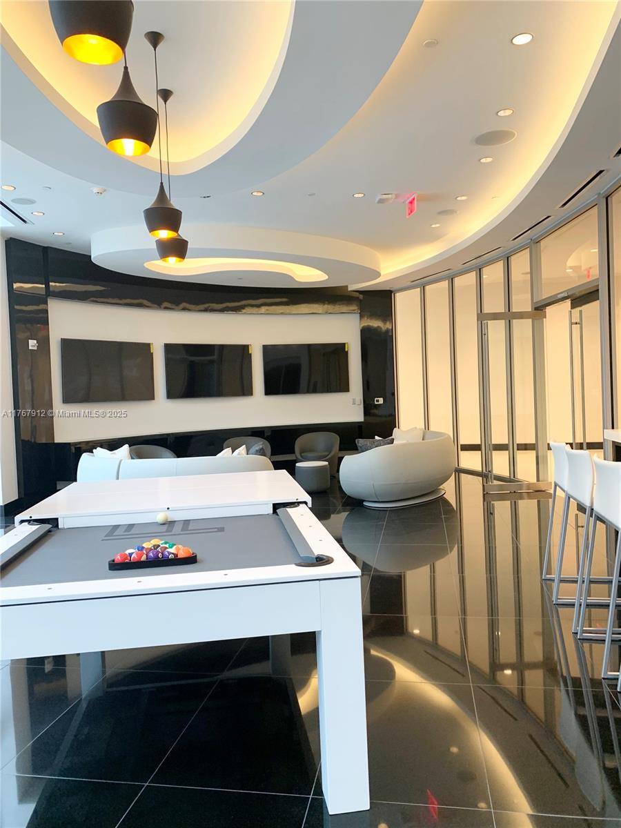 Miami, FL 33132,851 NE 1st Ave #3905