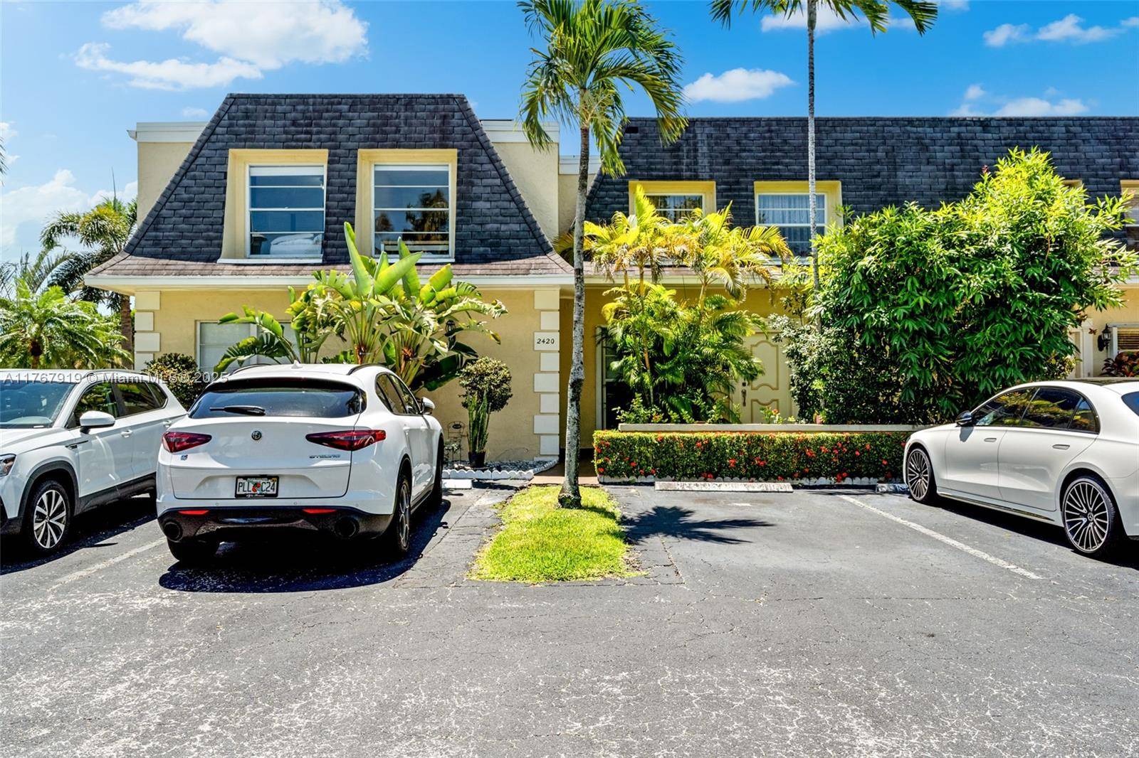 Hallandale Beach, FL 33009,2420 NE 11th St #164
