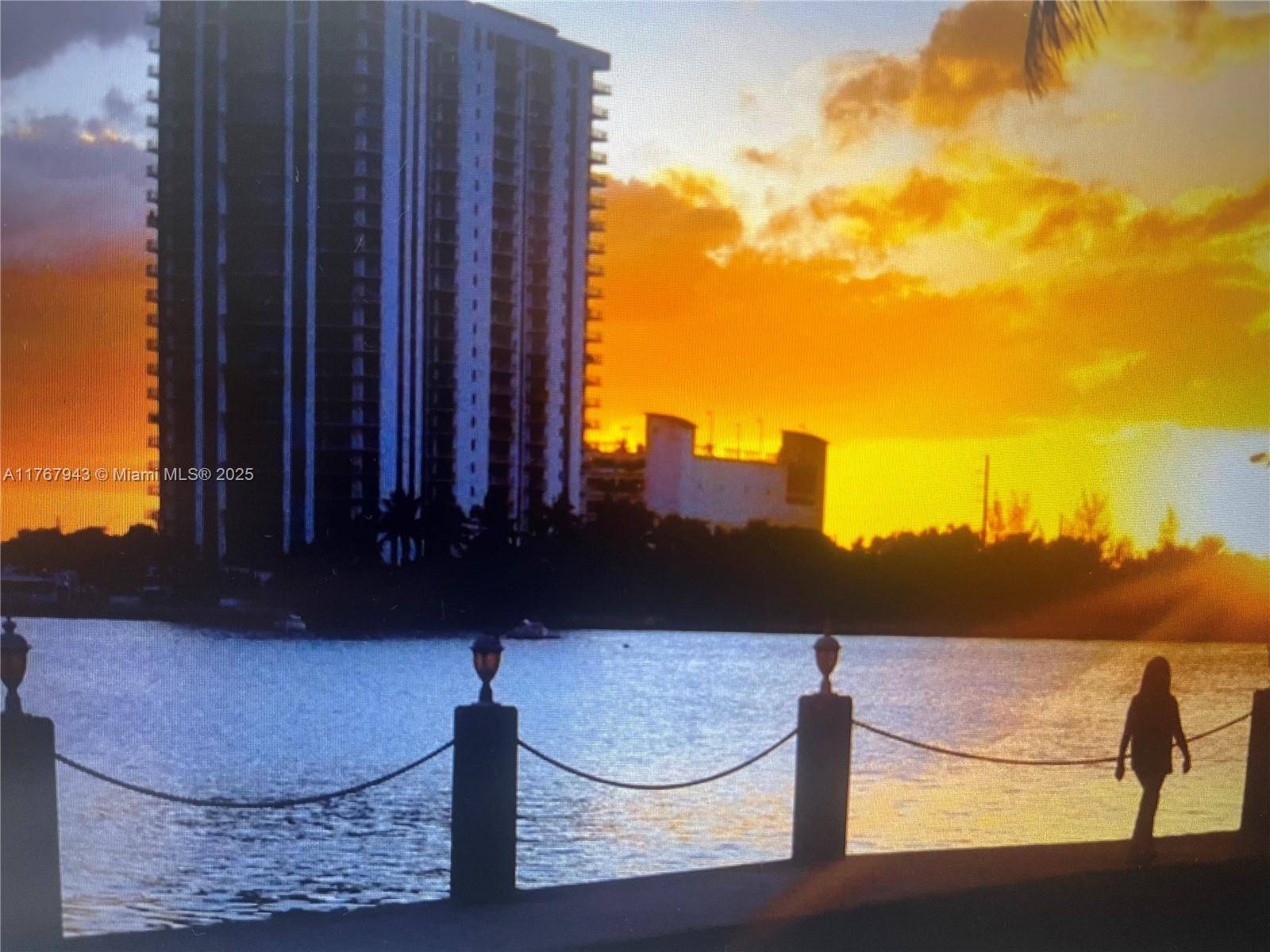 Aventura, FL 33160,2910 Point East Dr #M414
