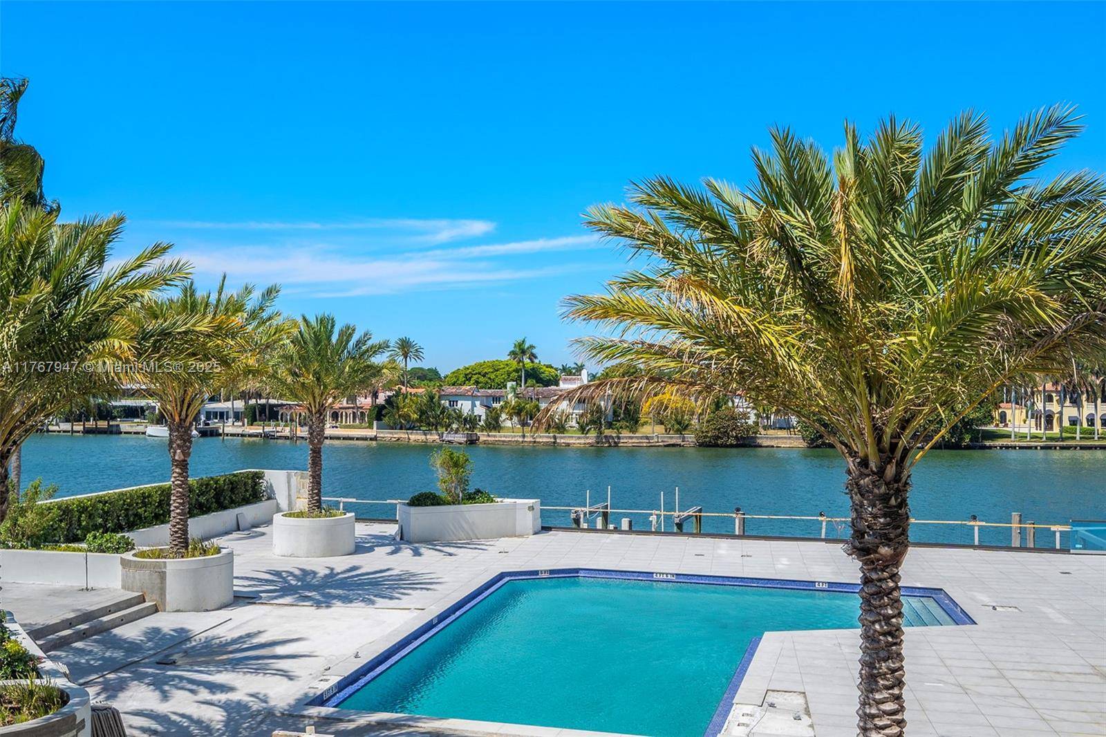 Miami Beach, FL 33140,5500 Collins Ave #304