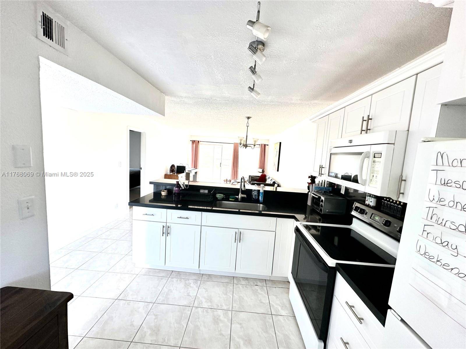 Tamarac, FL 33321,8300 Sands Point Blvd #K306