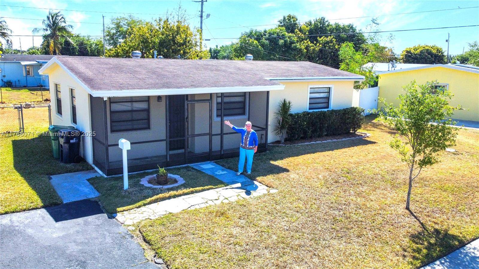 Miami, FL 33176,14811 SW 106th Ave