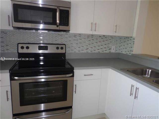 Fort Lauderdale, FL 33309,5200 NW 31st Ave #214
