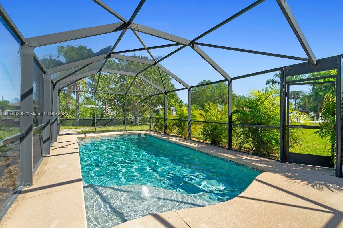 Fort Myers, FL 33905,13880 Lazy LN