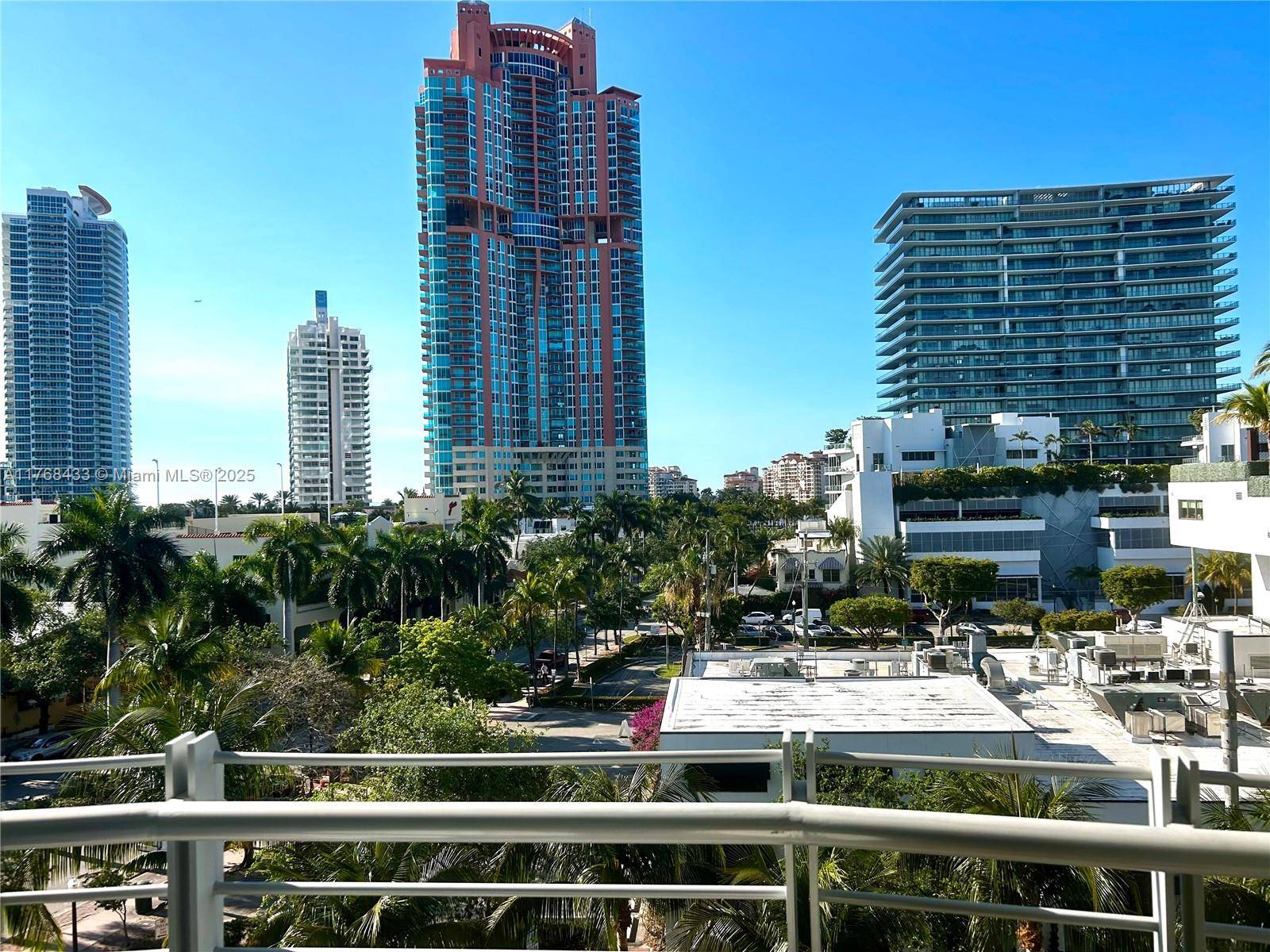 Miami Beach, FL 33139,110 Washington Ave #1611