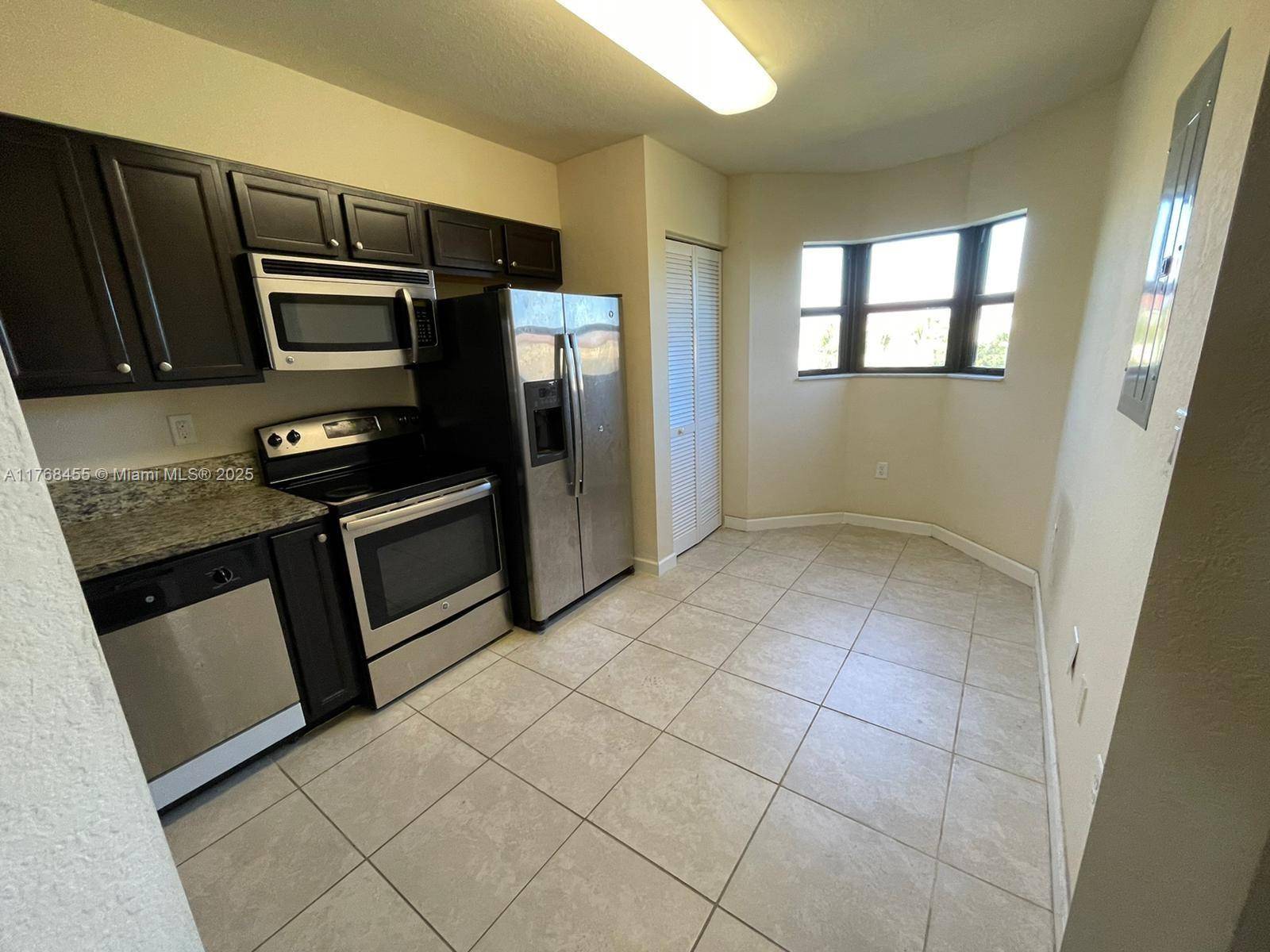 Cutler Bay, FL 33190,22301 SW 88th Pl #203-3