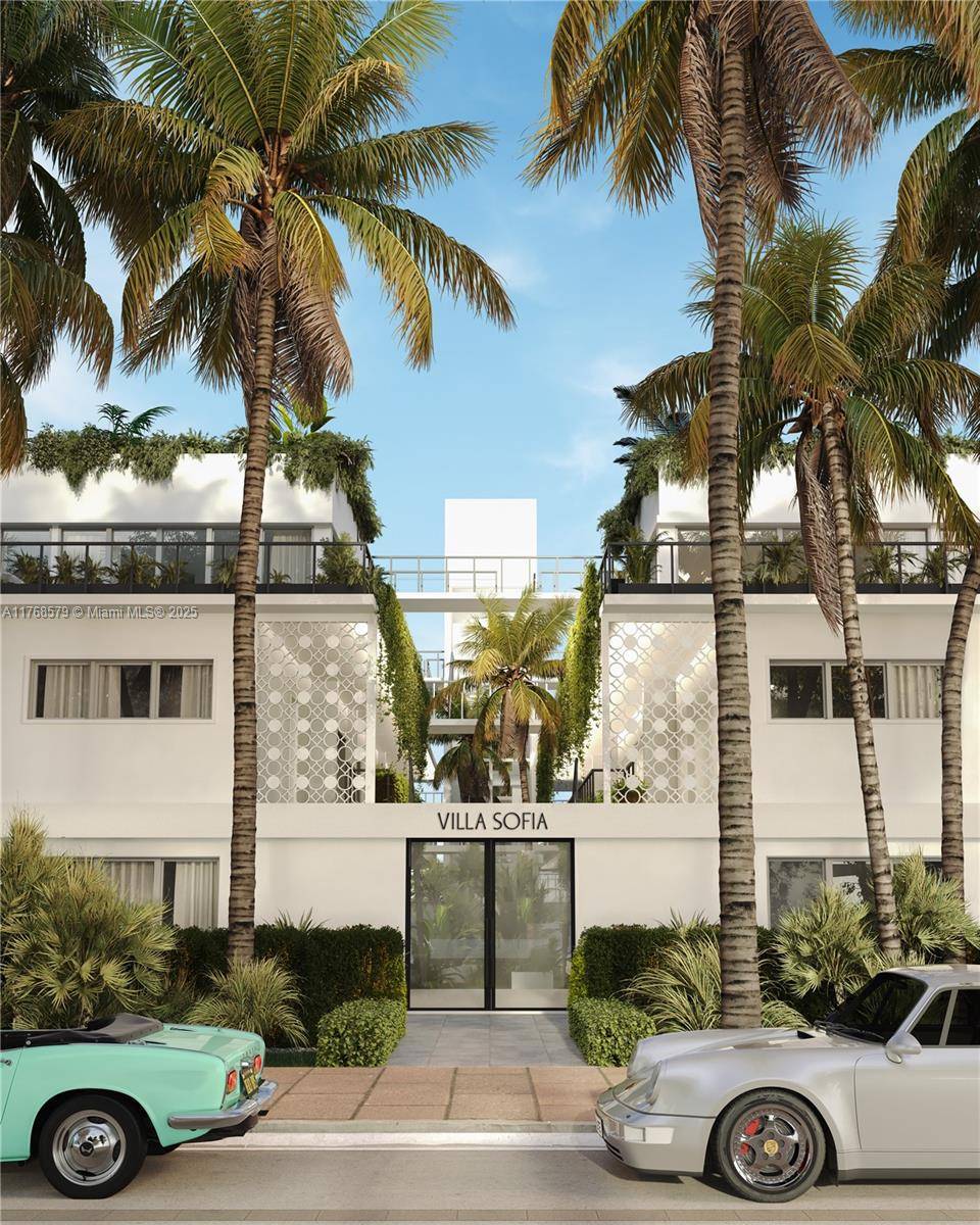Miami Beach, FL 33139,260 COLLINS AV #101