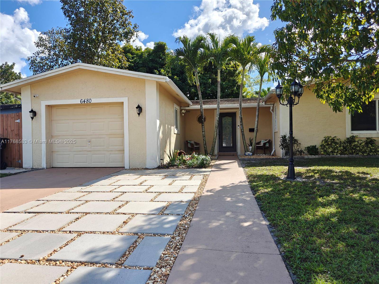 North Lauderdale, FL 33068,6480 SW 7th Pl