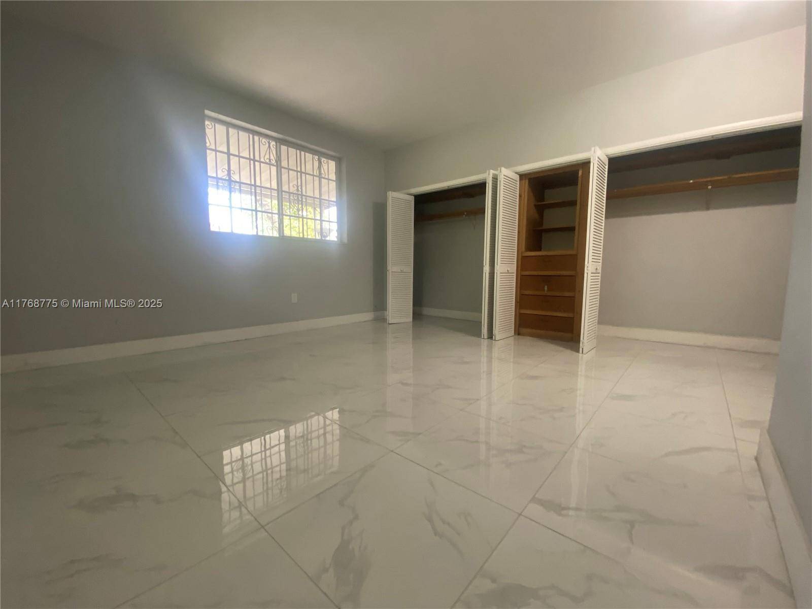 Hialeah, FL 33010,881 SE 8th St
