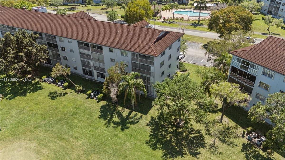 Pembroke Pines, FL 33027,12701 SW 13th St #101F