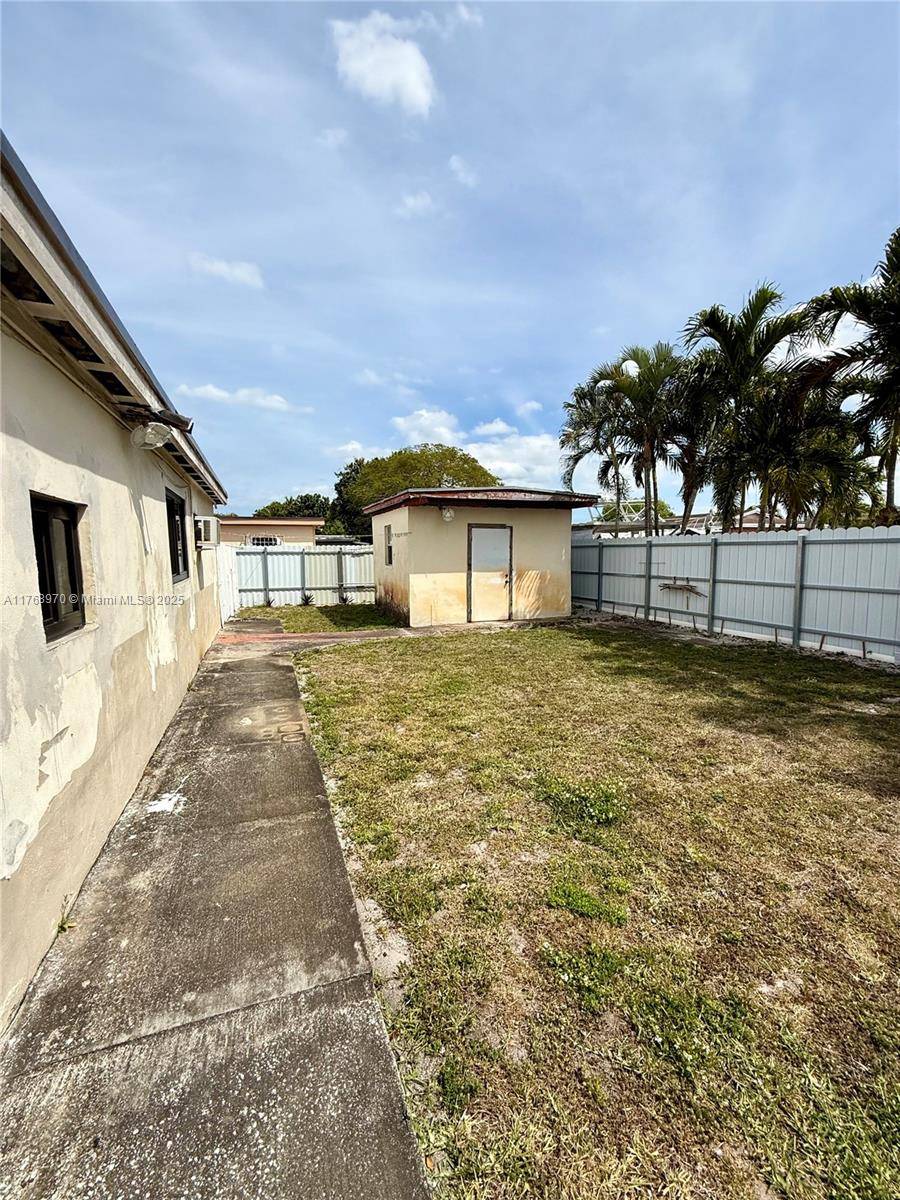 Miami Gardens, FL 33055,4452 NW 204th St