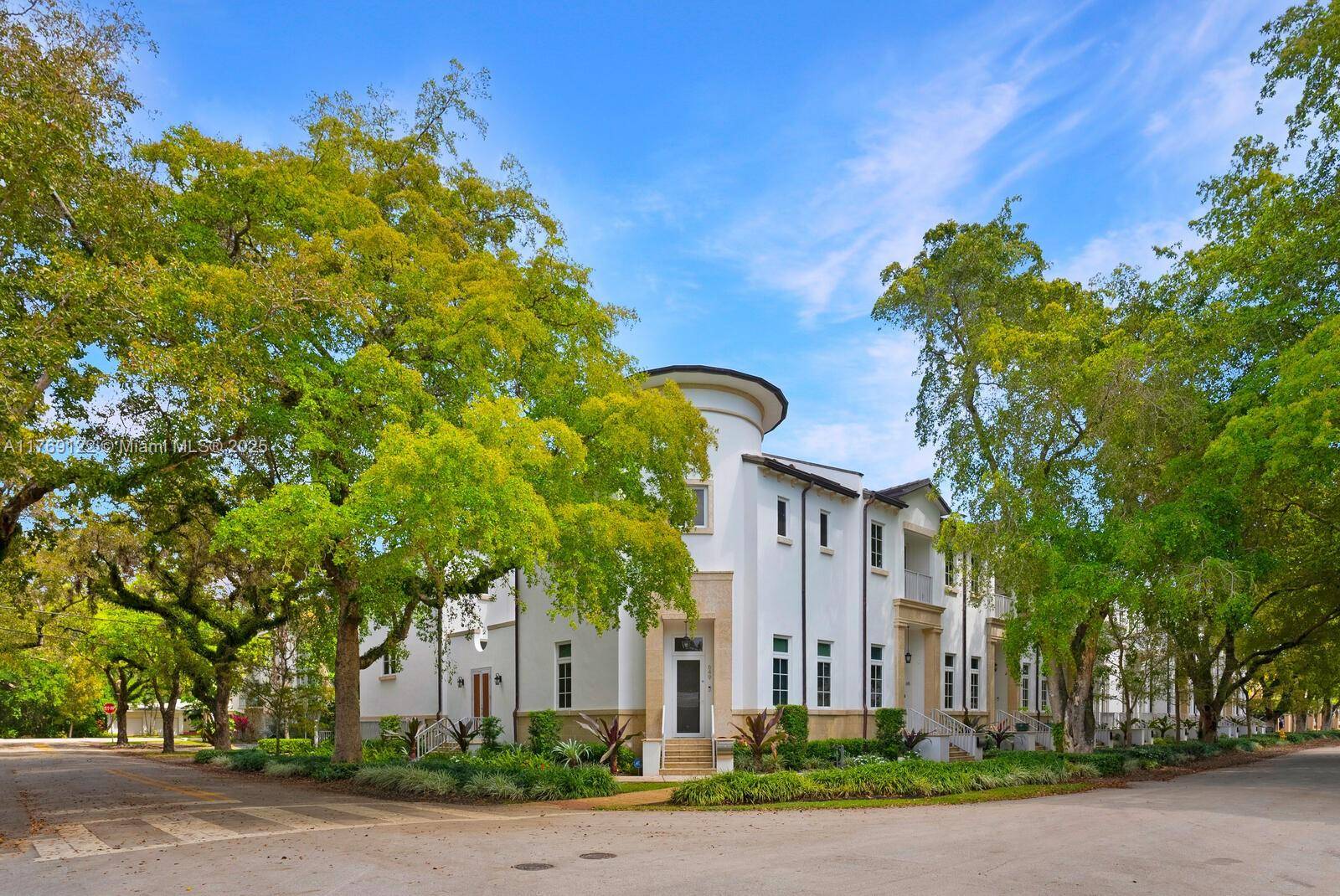 Coral Gables, FL 33134,649 Santander Ave #1