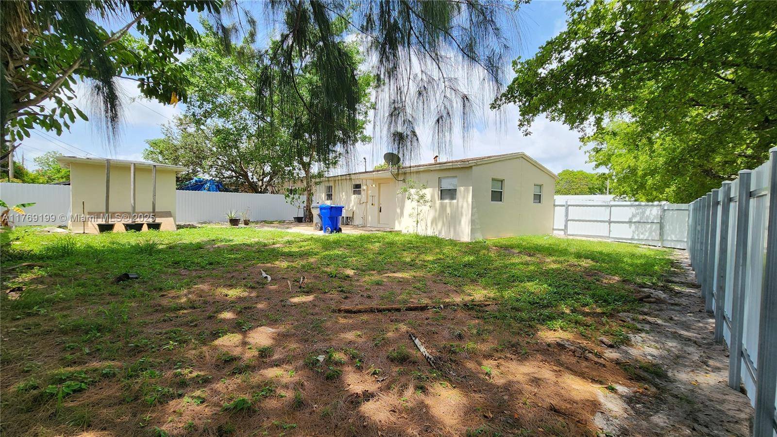 Hollywood, FL 33024,841 N 69th Ter #841