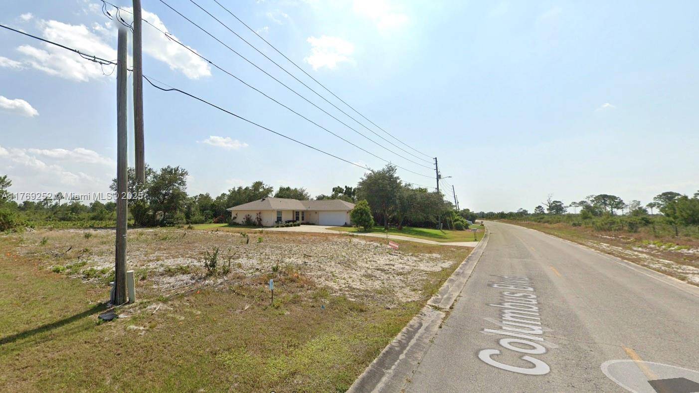 Sebring, FL 33872,6405 Columbus Blvd