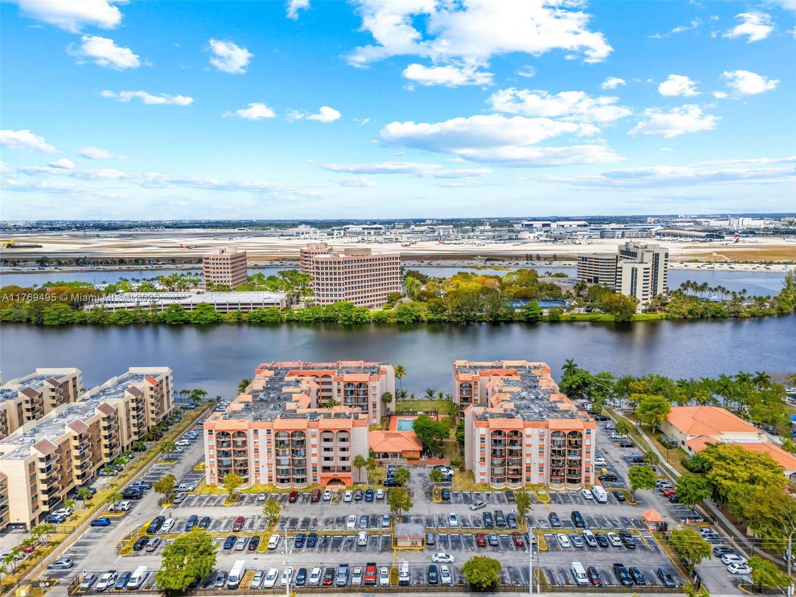 Miami, FL 33126,5199 NW 7th St #208