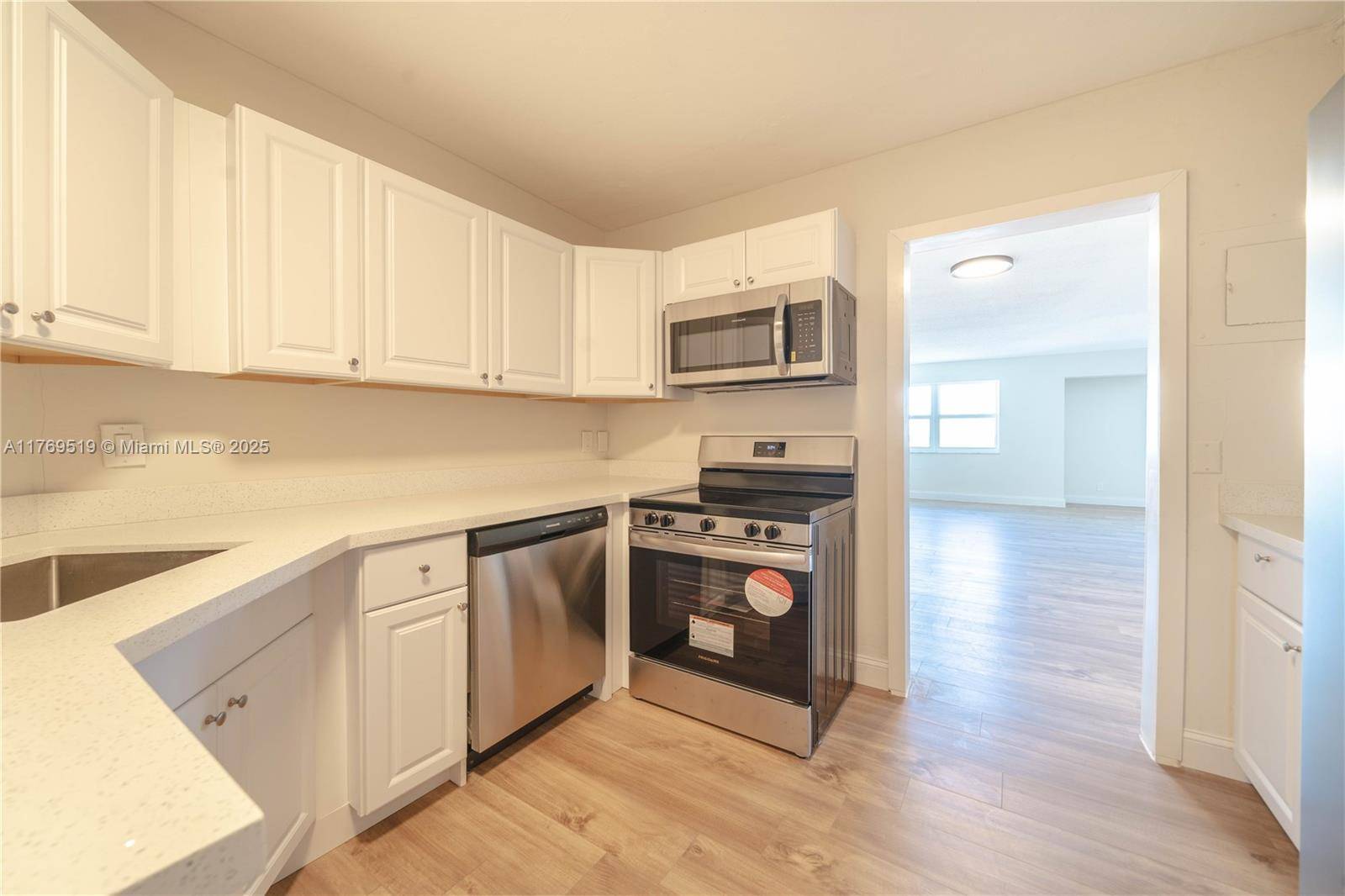 Lauderhill, FL 33319,3301 Spanish Moss Ter #802