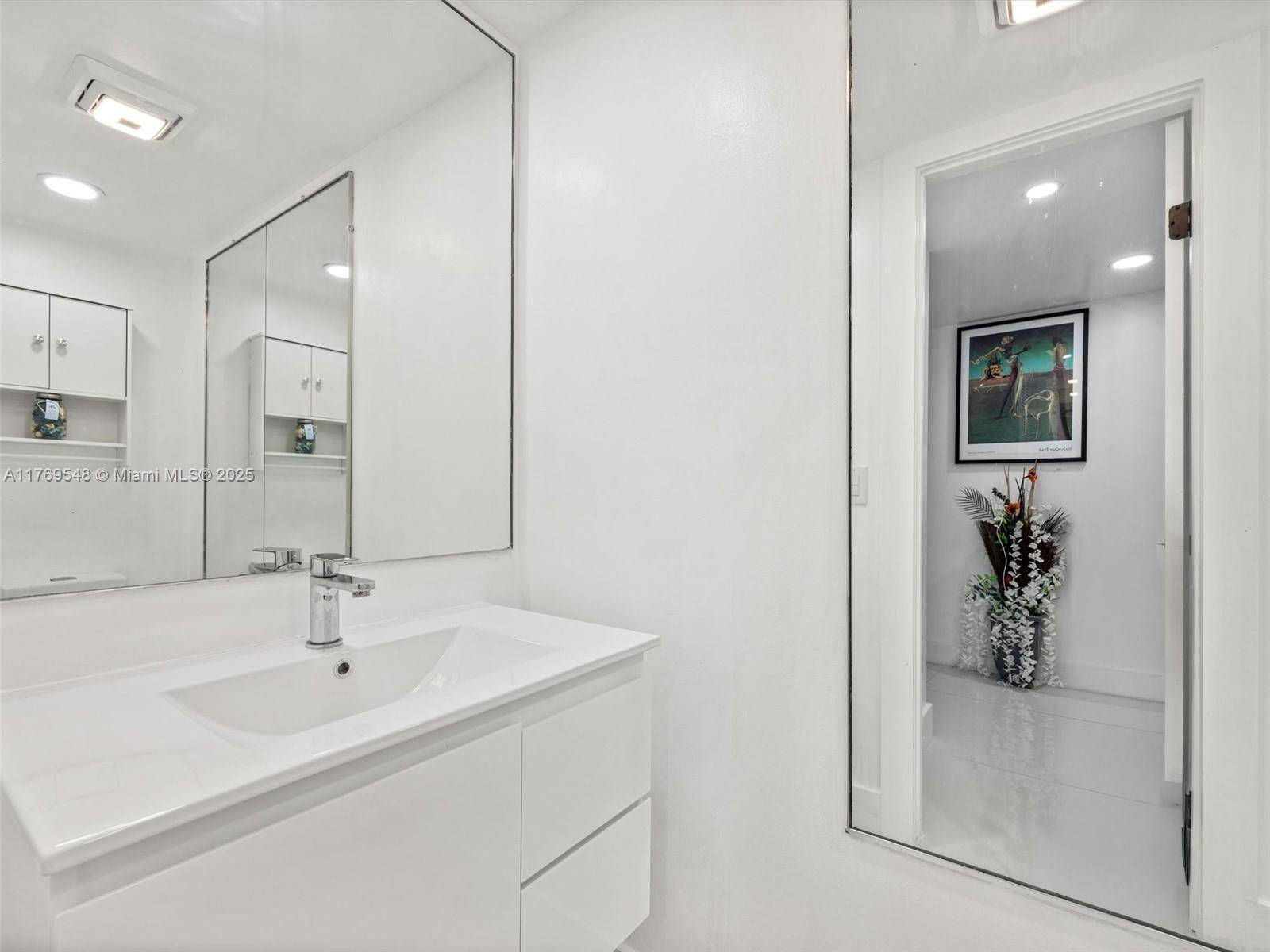 Hallandale Beach, FL 33009,200 Diplomat Pkwy #424
