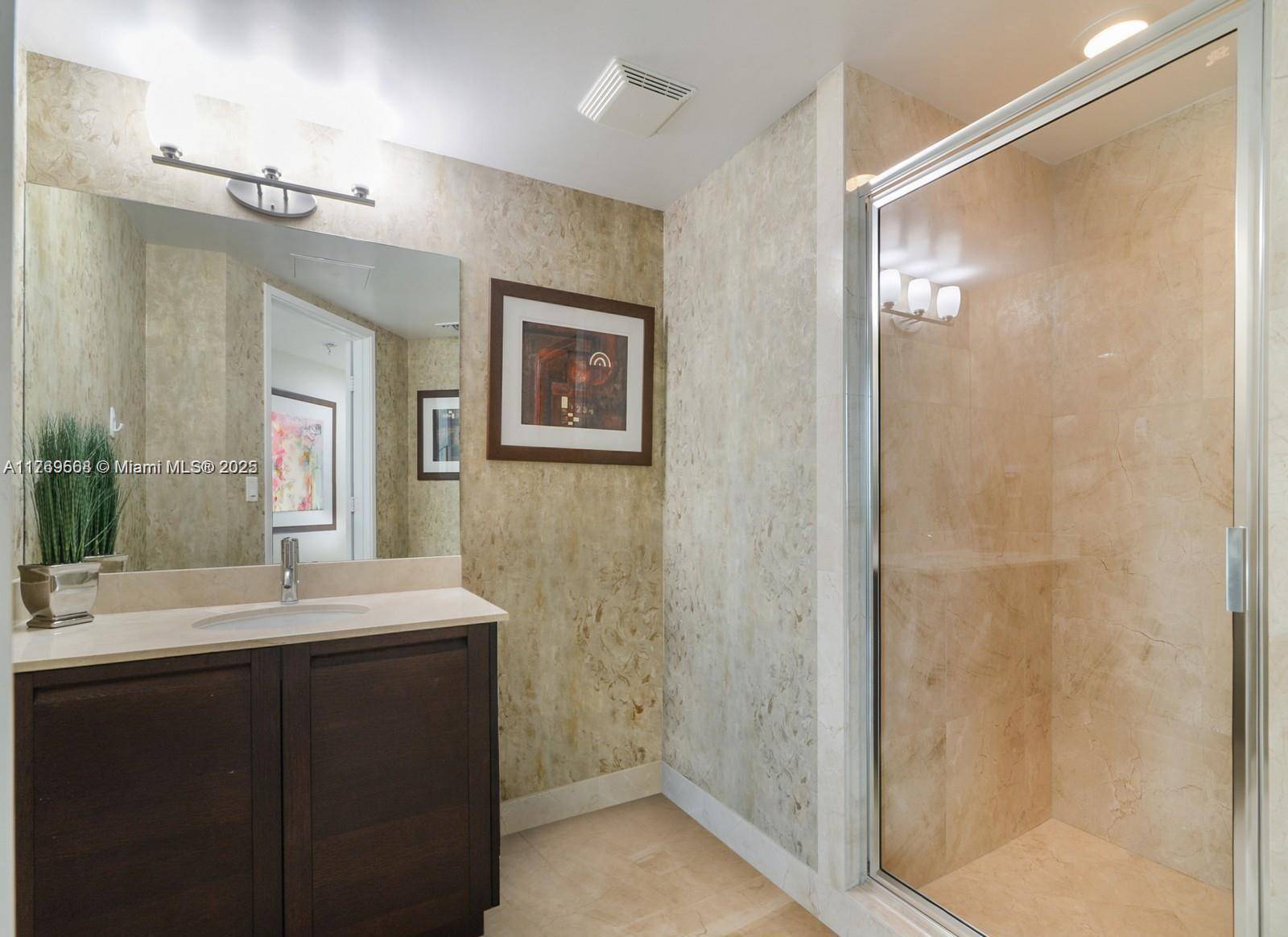 Sunny Isles Beach, FL 33160,150 Sunny Isles Blvd #1-1801