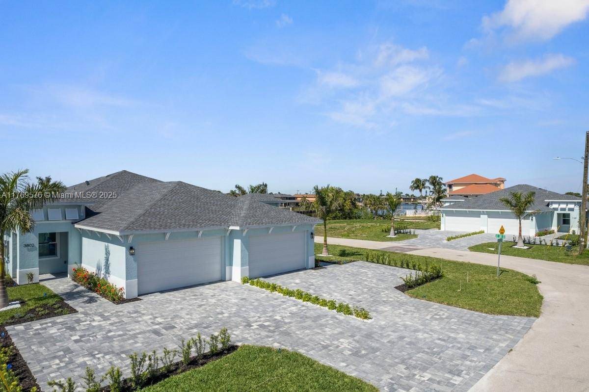 Cape Coral, FL 33904,1107 SE 38 ST