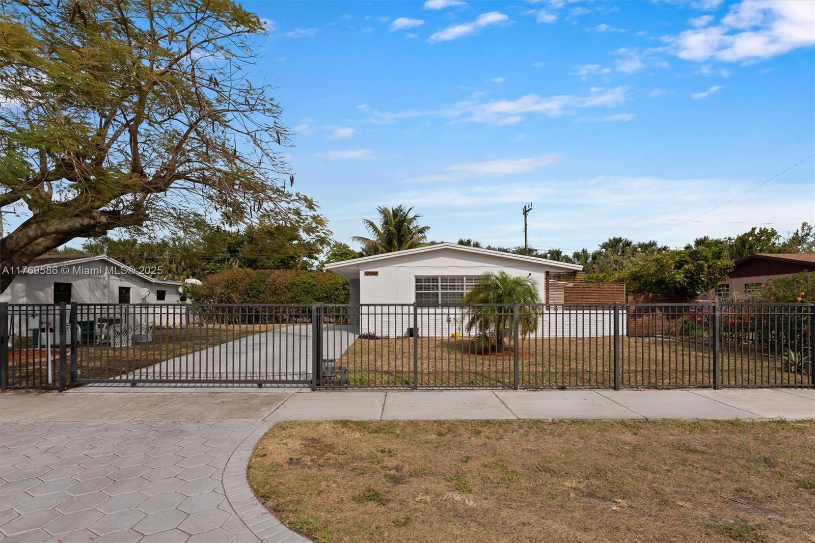 Miami Gardens, FL 33056,20615 NW 28th Ave