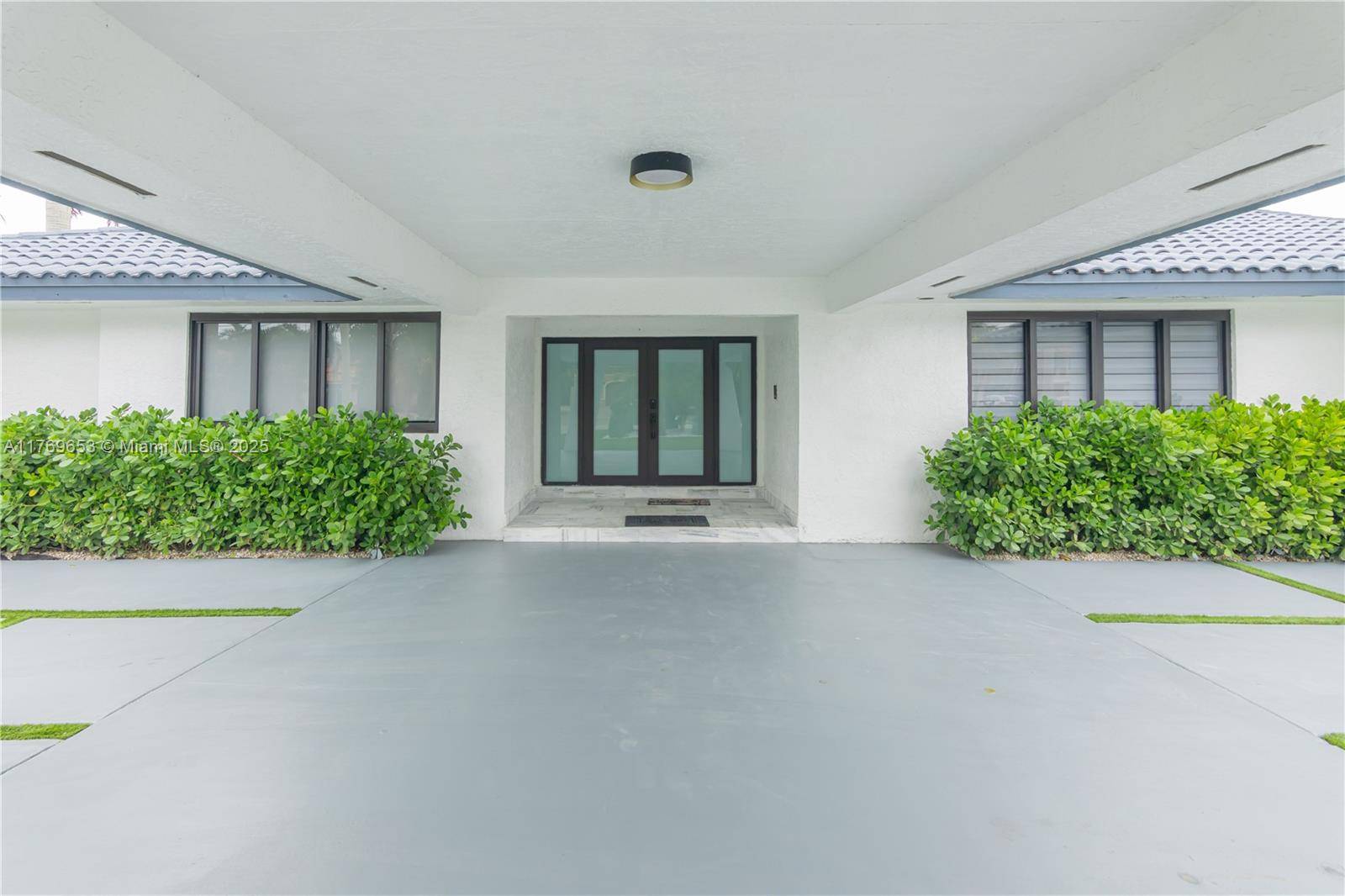 Miami, FL 33175,3850 SW 130th Ave