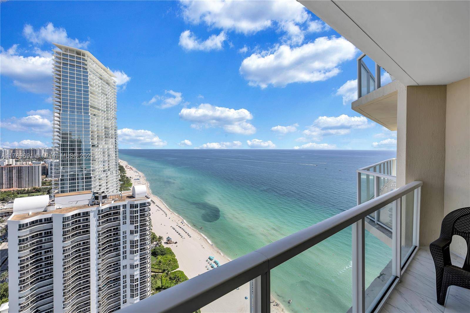 Sunny Isles Beach, FL 33160,16699 Collins Ave #3904