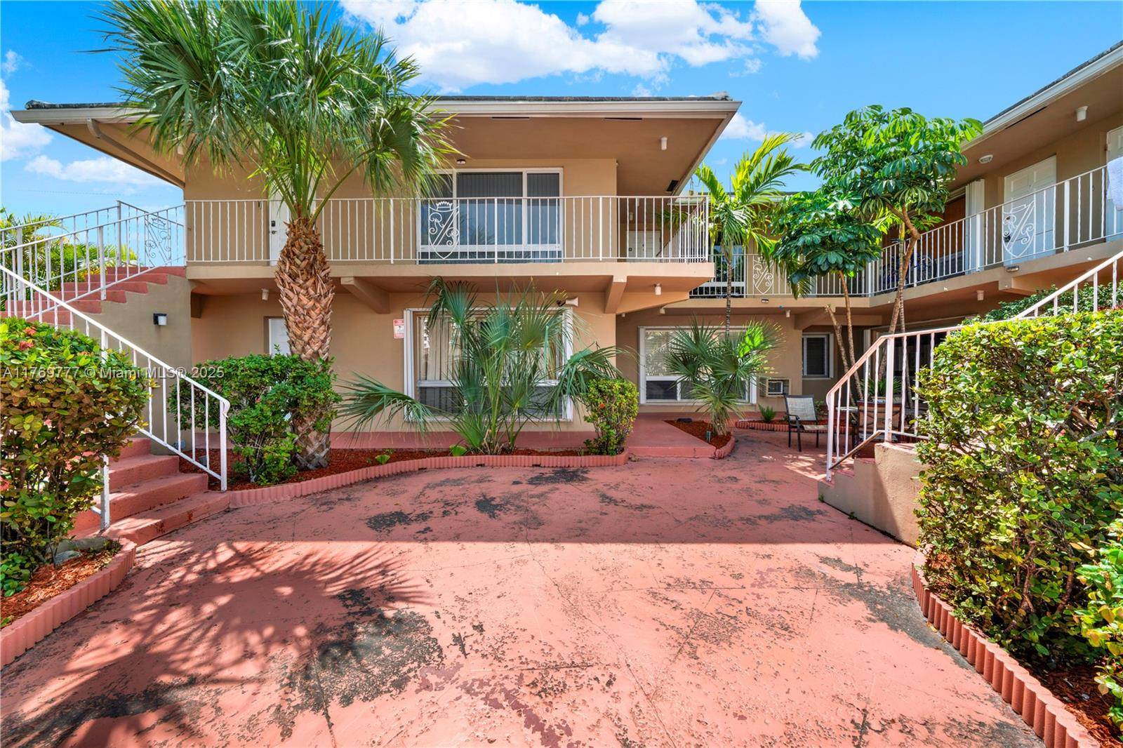 Fort Lauderdale, FL 33306,2864 NE 32nd St #7
