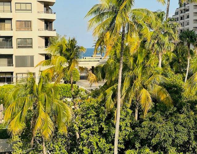 Key Biscayne, FL 33149,161 Crandon Blvd #411