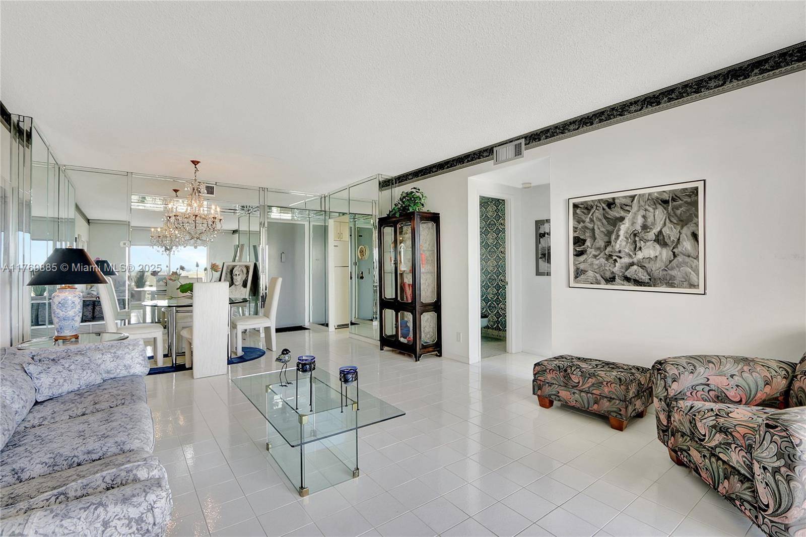 Hollywood, FL 33021,4330 Hillcrest Dr #807