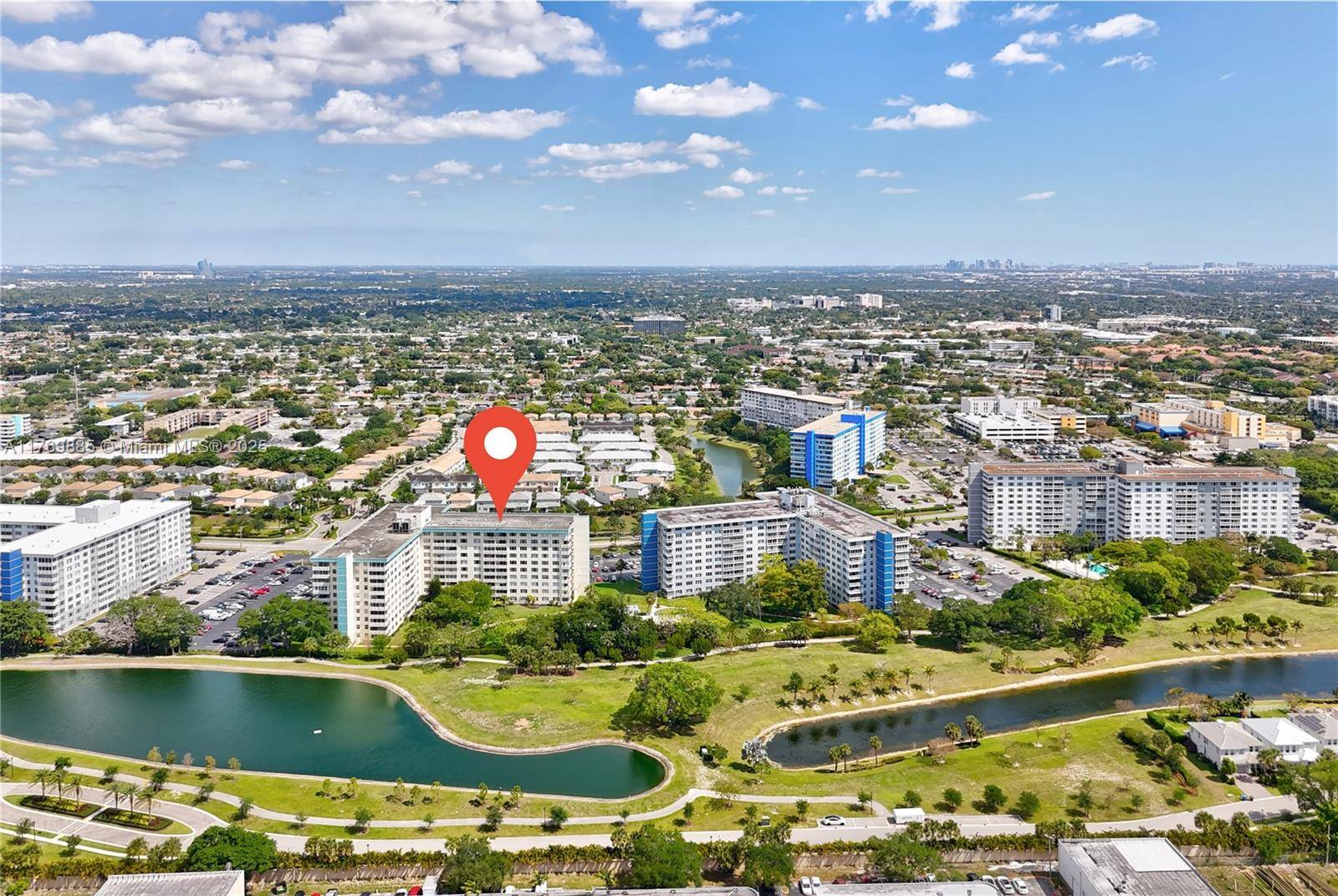 Hollywood, FL 33021,4330 Hillcrest Dr #807