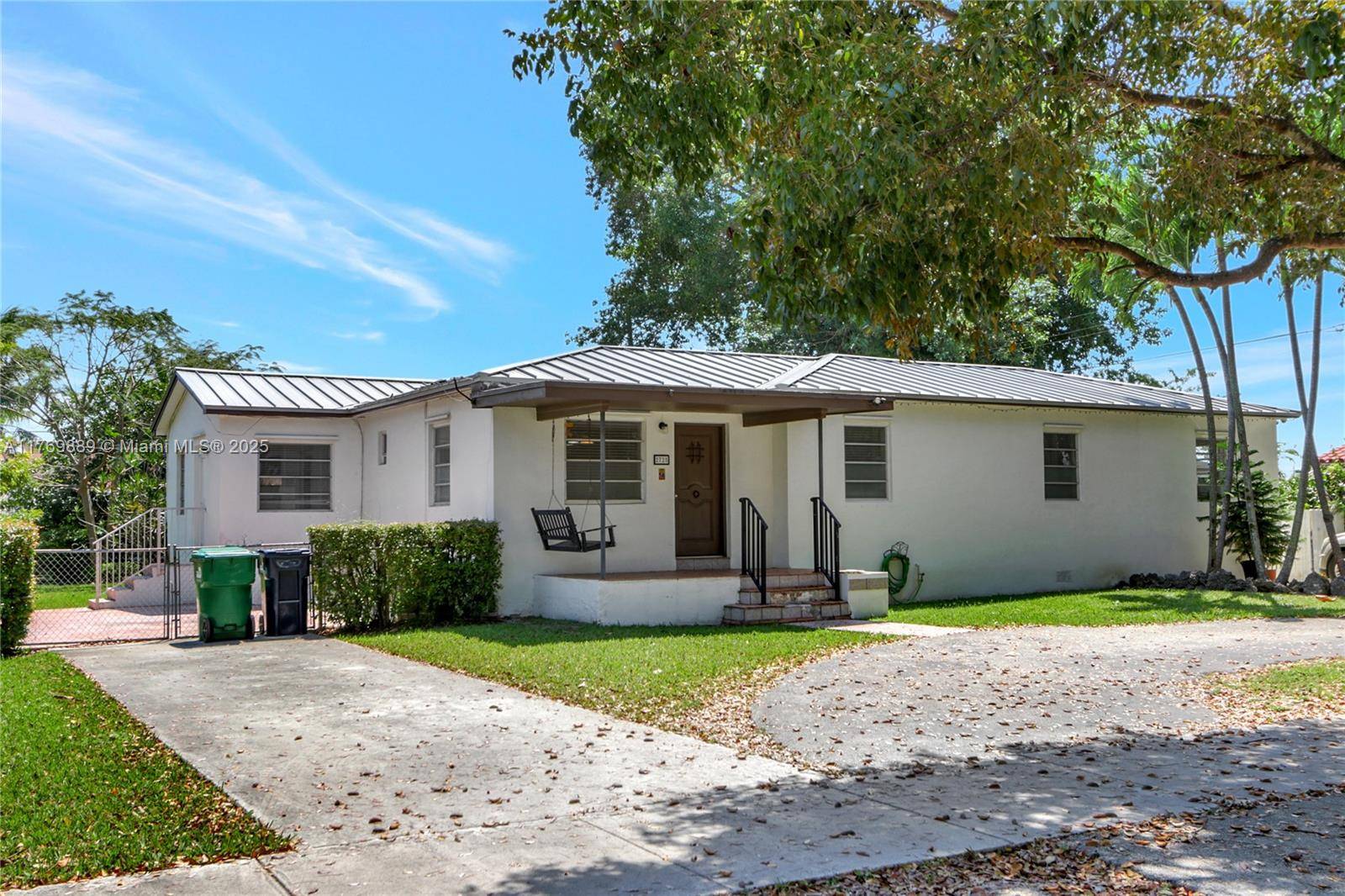 Miami, FL 33155,2725 SW 82nd Ave