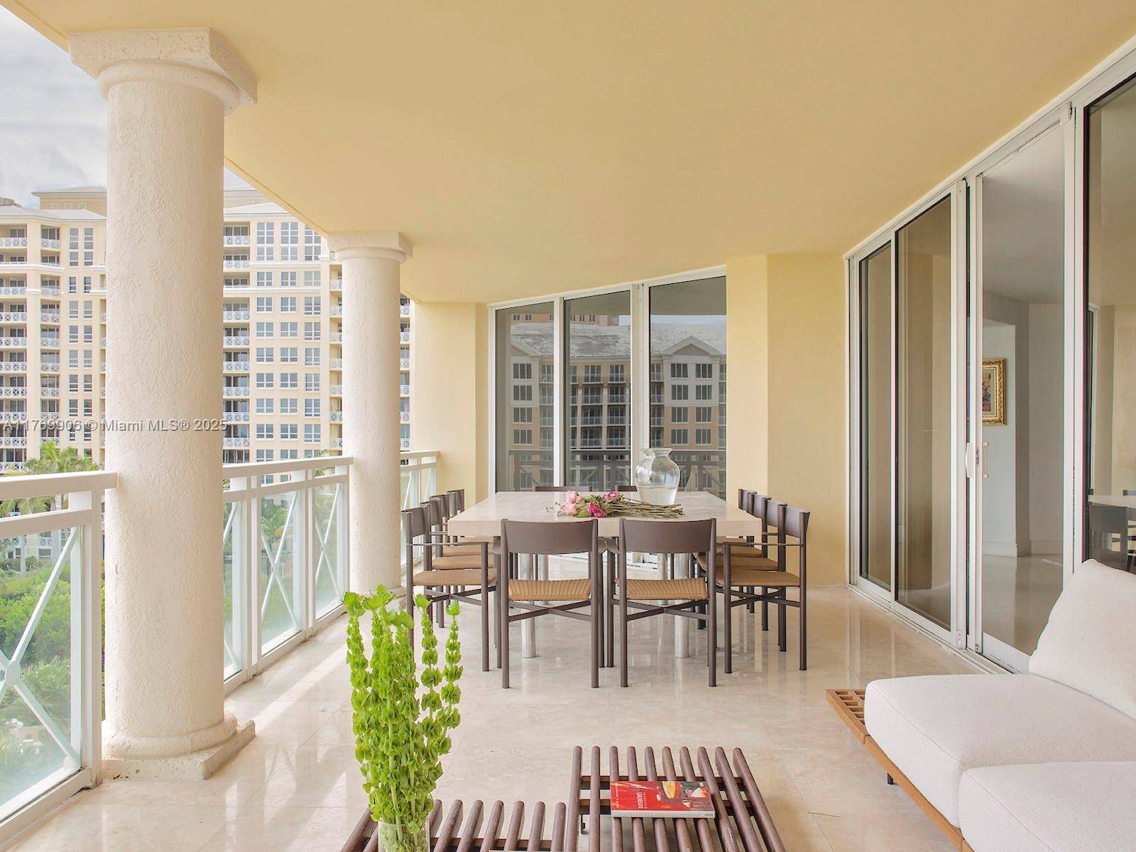 Key Biscayne, FL 33149,430 Grand Bay Dr #603