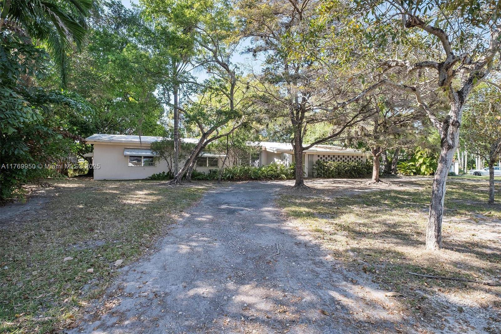 Pinecrest, FL 33156,11600 SW 69th Ct