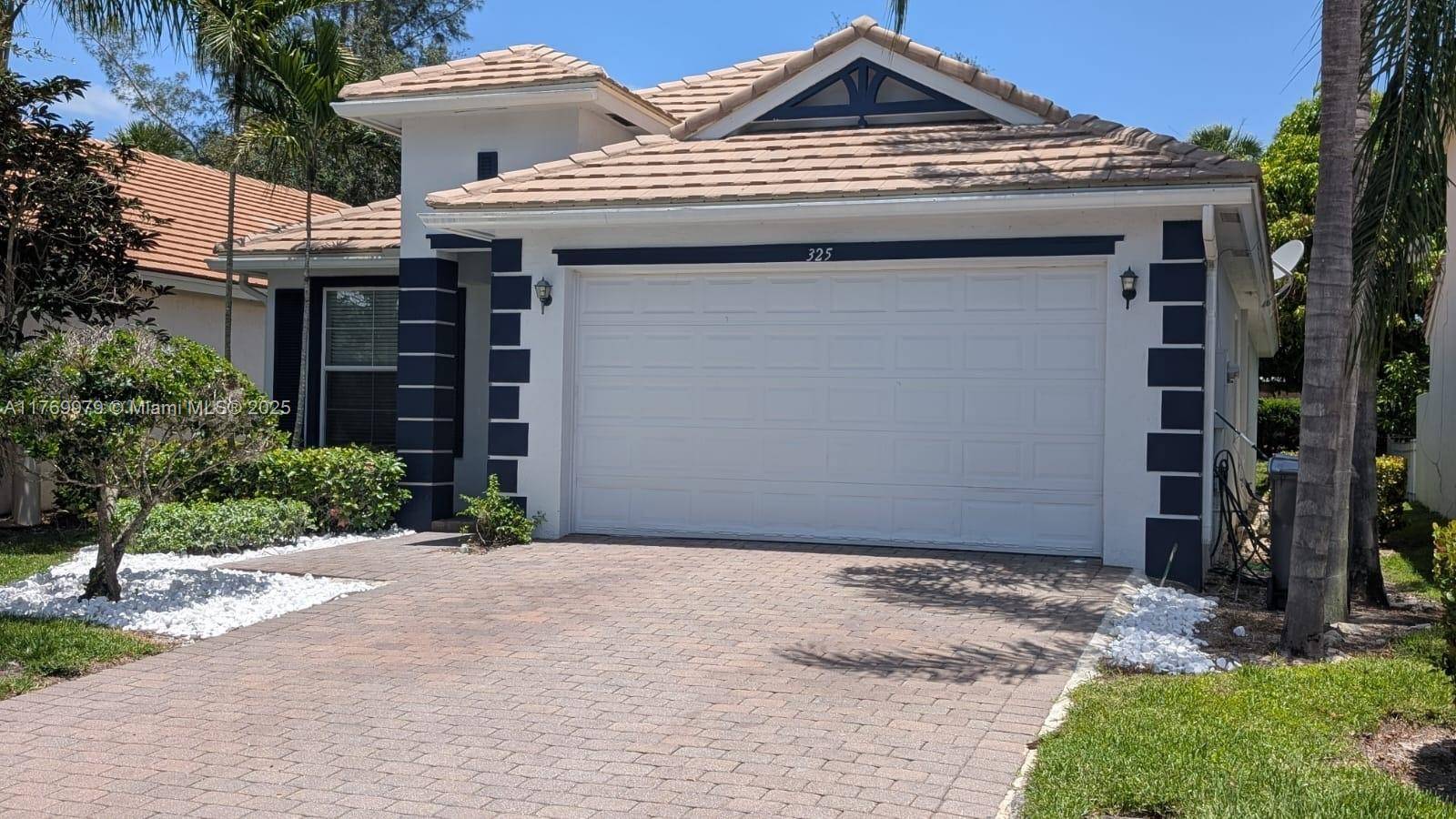 Royal Palm Beach, FL 33411,325 Mulberry Grove Rd