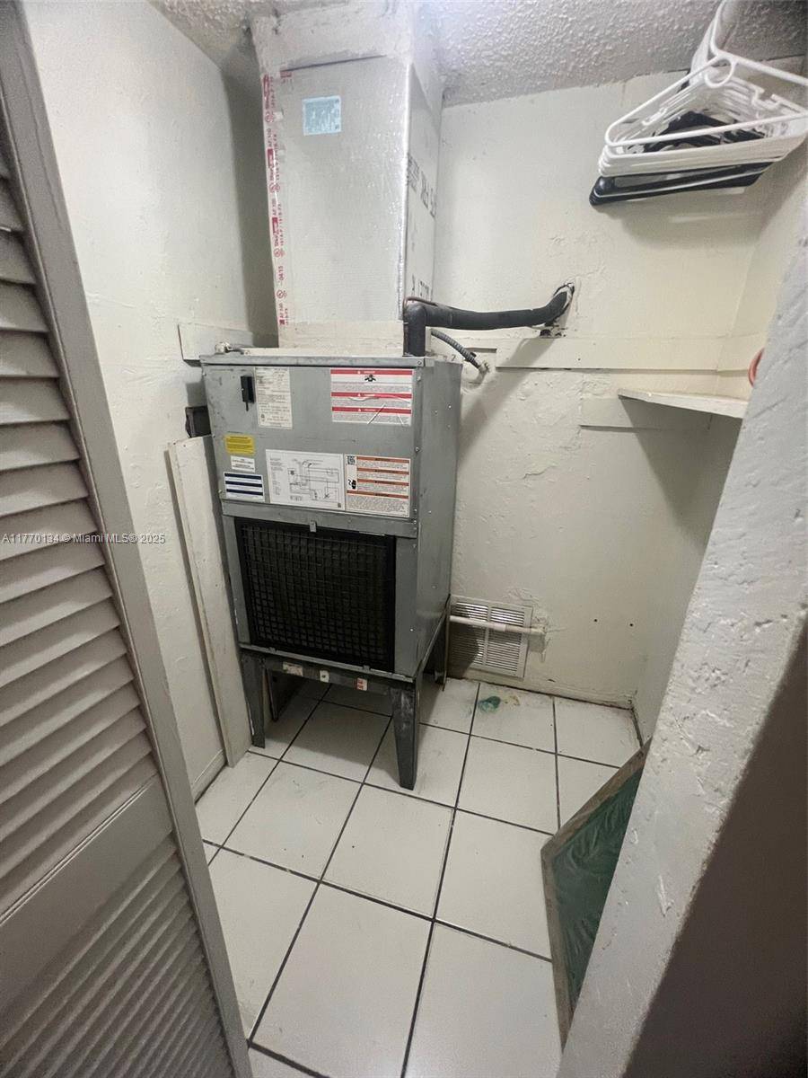 Cutler Bay, FL 33157,9760 SW 184th St #9B