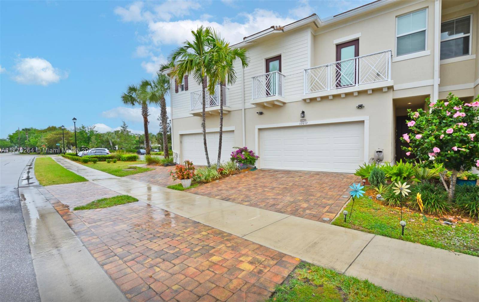 Royal Palm Beach, FL 33411,12053 Park Central #12053