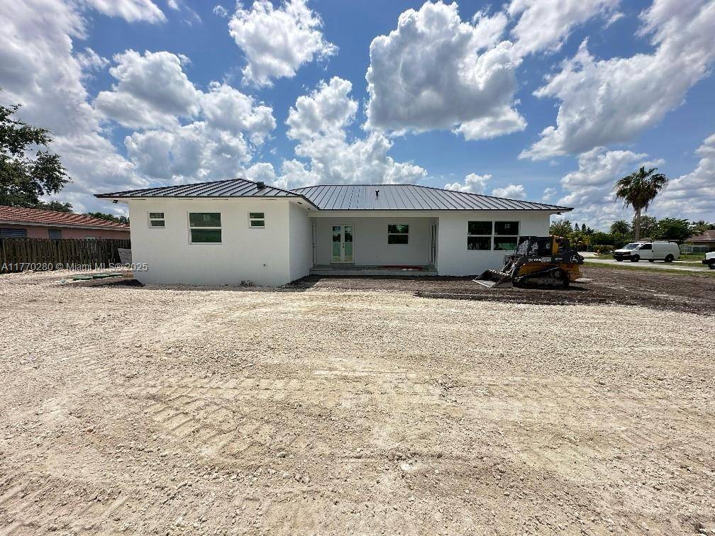 Miami, FL 33177,Address not disclosed