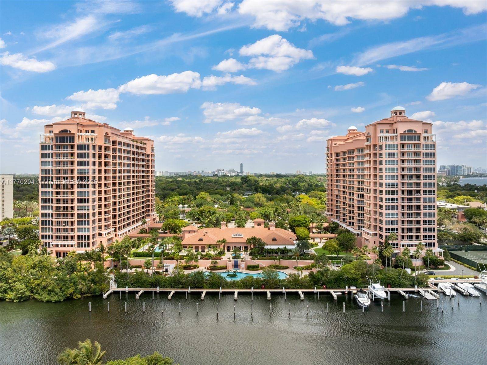 Coral Gables, FL 33133,10 Edgewater Dr #16K