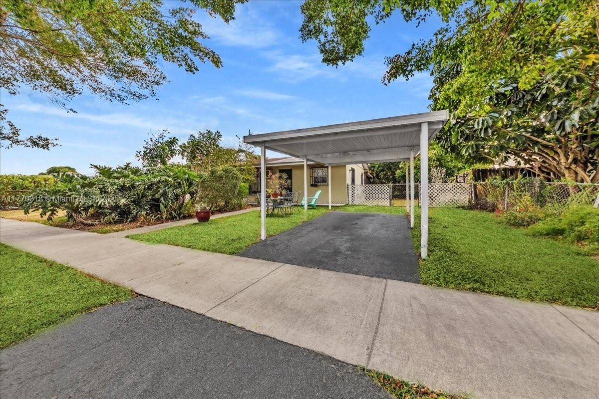 Miami Gardens, FL 33055,4520 NW 198th St