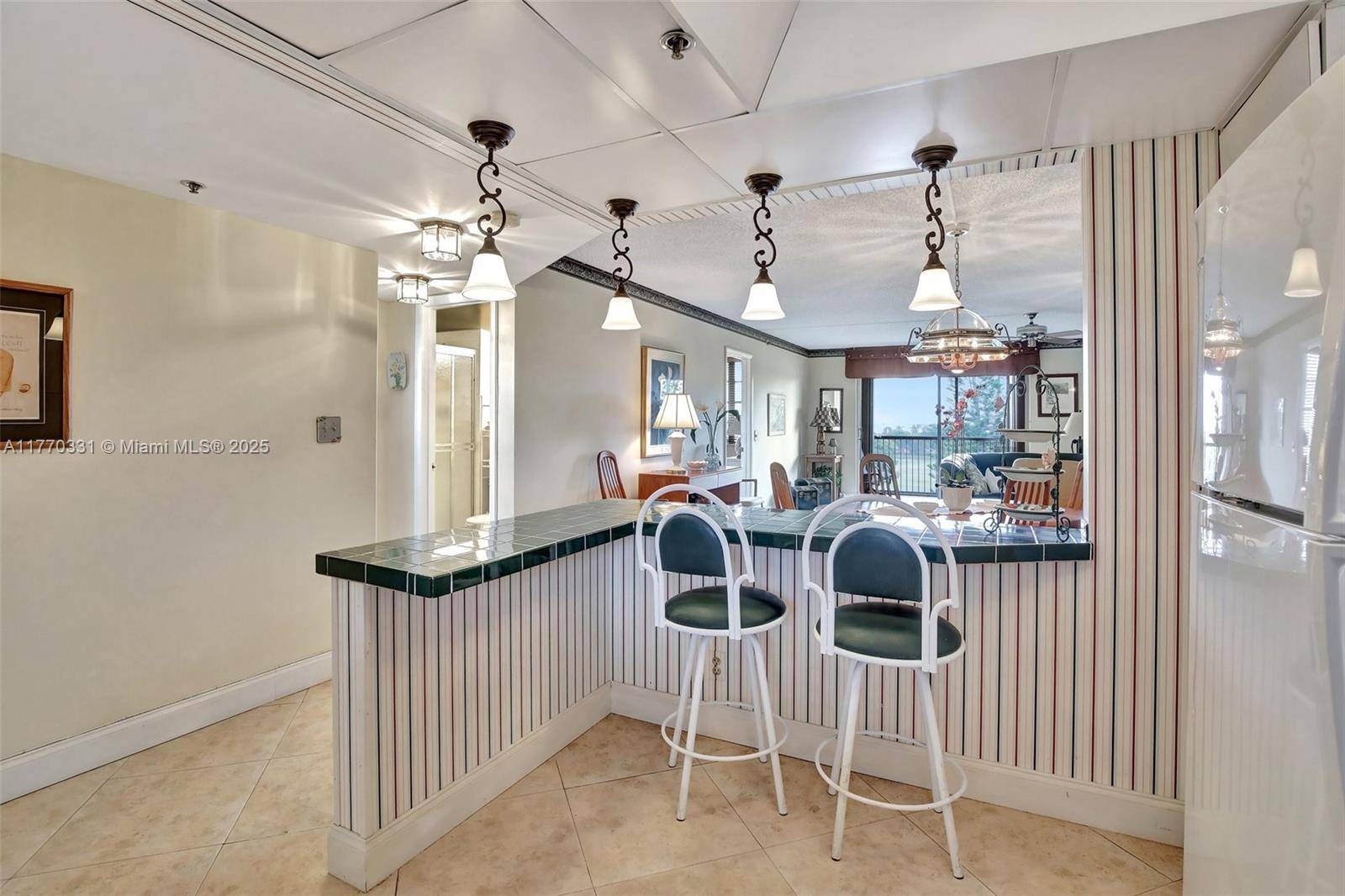 Davie, FL 33328,3150 W Rolling Hills Cir #707